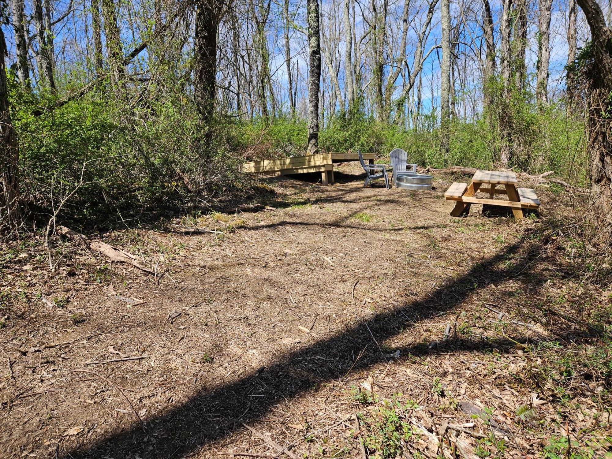 Cardinal Cove Campsite At Hocking Vacations - Tent Not Included Logan Dış mekan fotoğraf