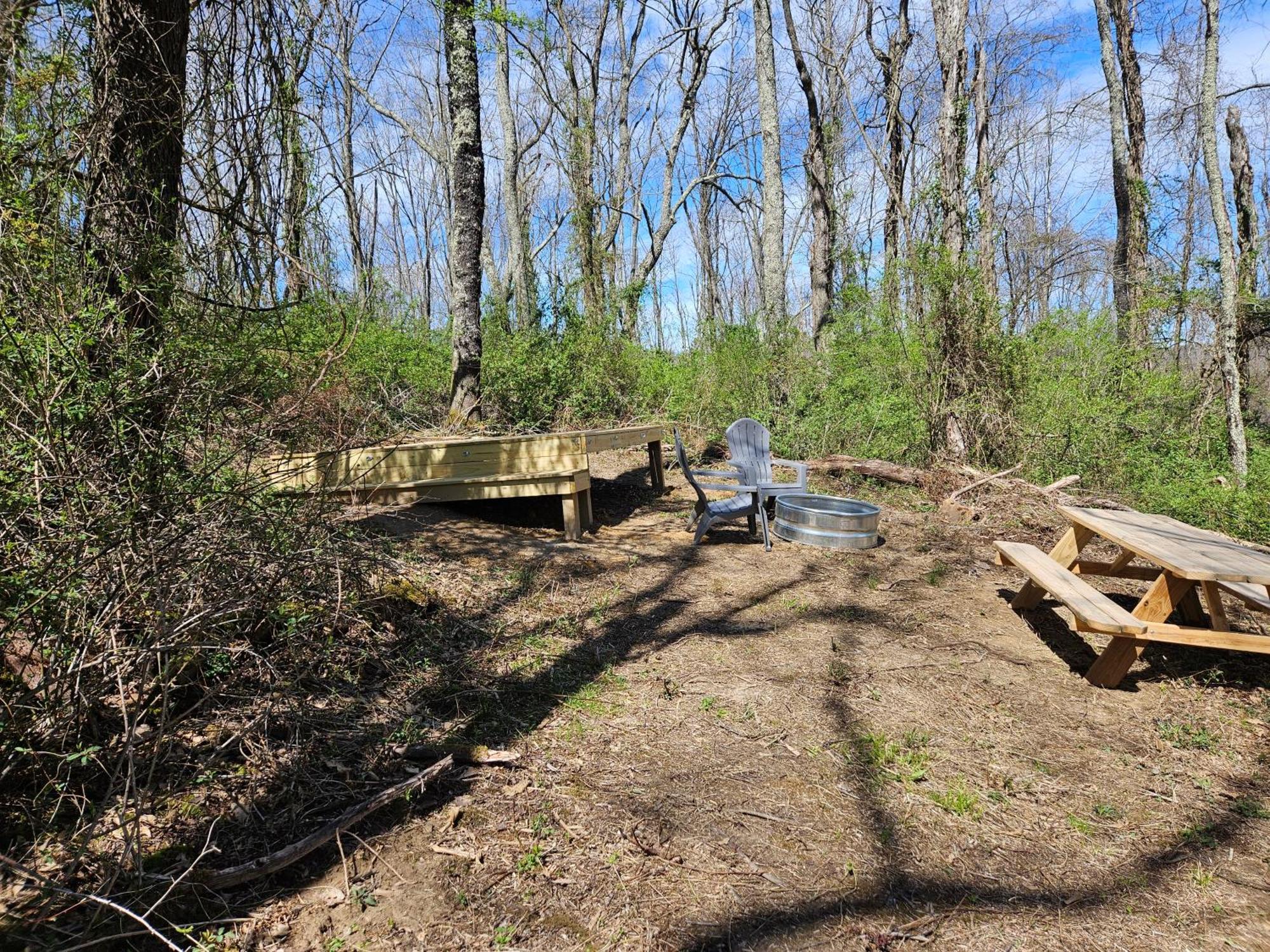 Cardinal Cove Campsite At Hocking Vacations - Tent Not Included Logan Dış mekan fotoğraf